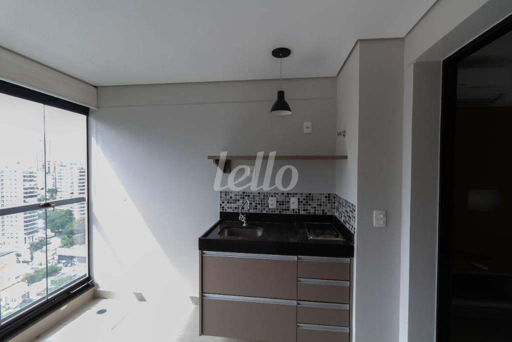 SACADA E COZINHA de Apartamento à venda, Padrão com 31 m², 1 quarto e 1 vaga em Vila Mariana - São Paulo