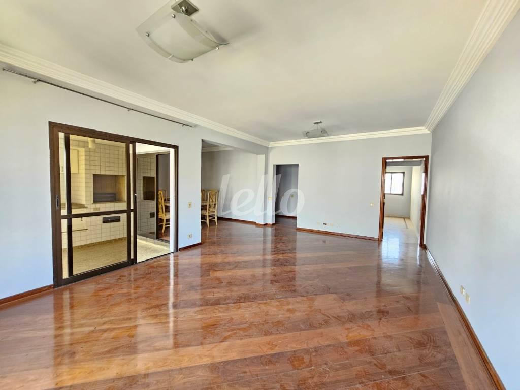 SALA de Apartamento à venda, Padrão com 265 m², 4 quartos e 4 vagas em Vila Gomes Cardim - São Paulo