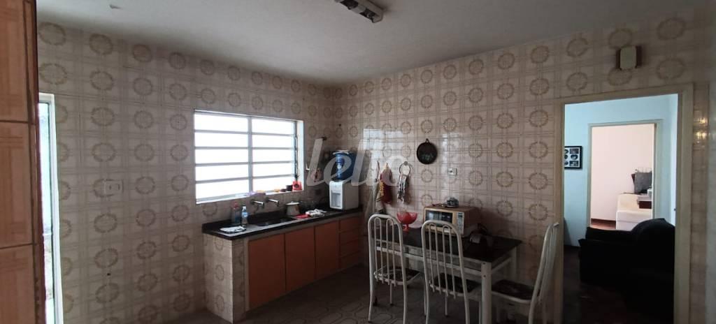3 de Casa à venda, térrea com 130 m², 3 quartos e 1 vaga em Vila Paiva - São Paulo