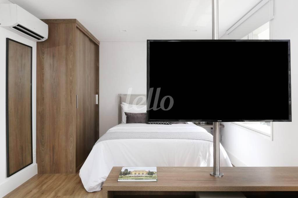 DORMITÓRIO de Apartamento para alugar, Padrão com 62 m², 1 quarto e 1 vaga em Cidade Monções - São Paulo