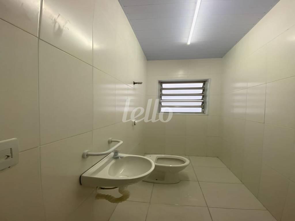 BANHEIRO de Casa para alugar, sobrado com 276 m², e 3 vagas em Água Funda - São Paulo