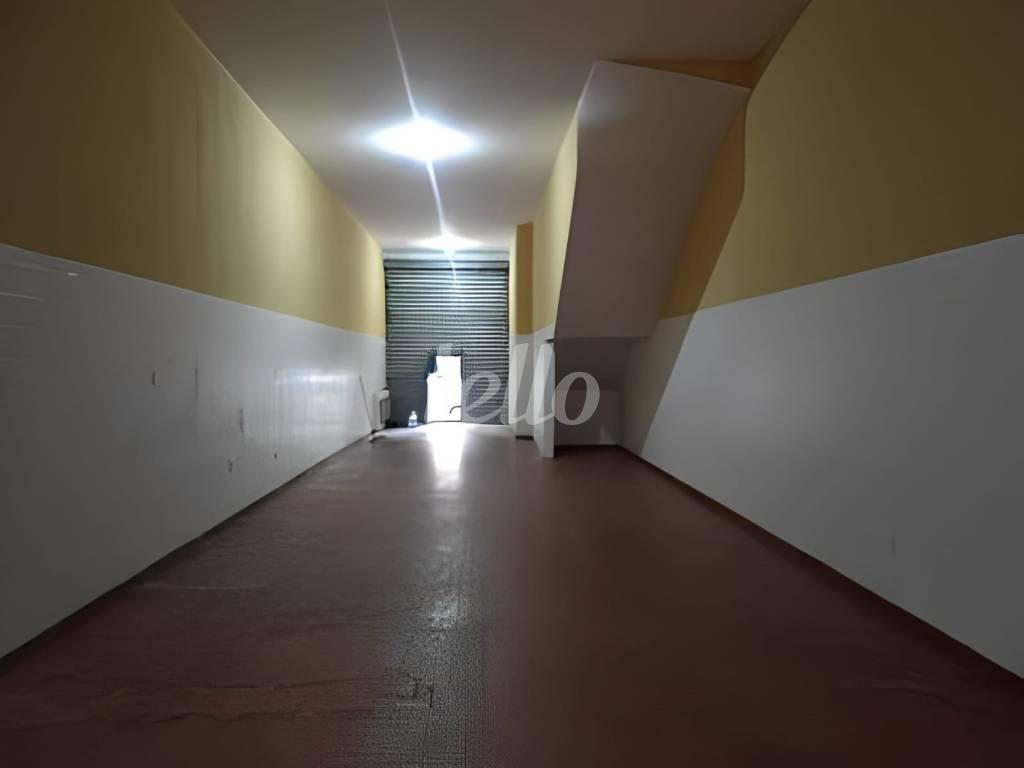 LOJA de Loja para alugar, Padrão com 150 m², e em Liberdade - São Paulo