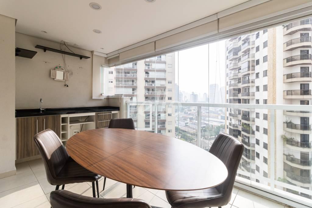 08 VARANDA de Apartamento para alugar, Padrão com 52 m², 1 quarto e 1 vaga em Tatuapé - São Paulo