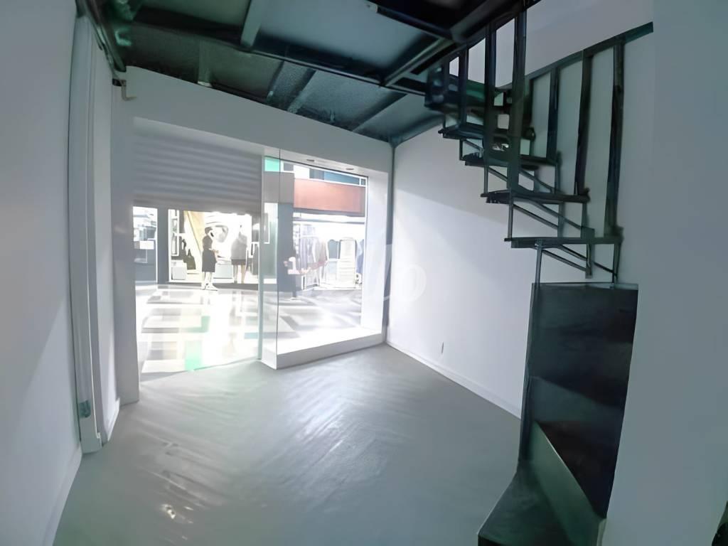 LOJA de Loja para alugar, Padrão com 50 m², e em Centro - São Paulo