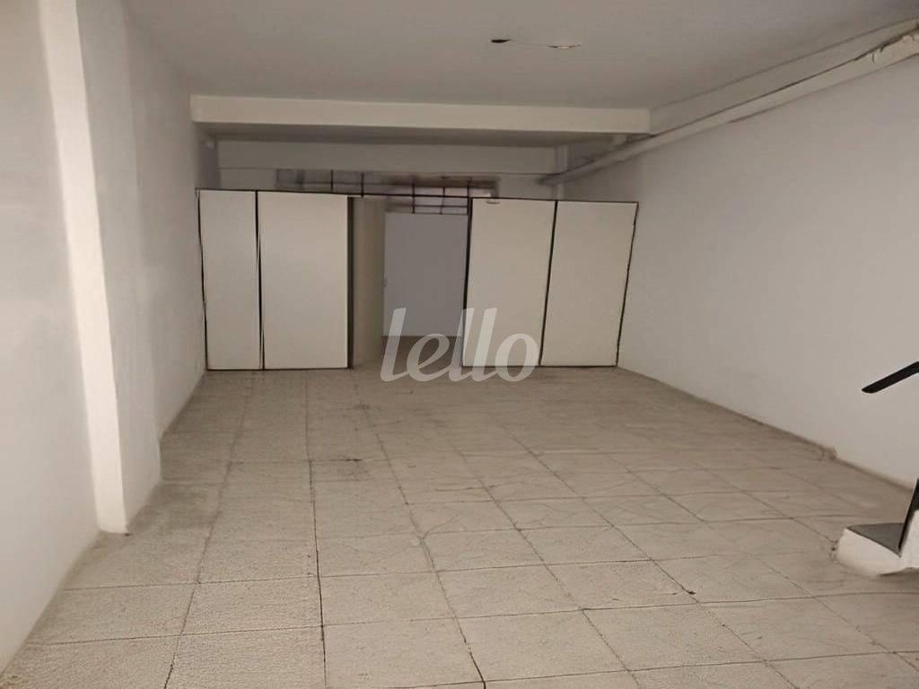 LOJA de Loja para alugar, Padrão com 60 m², e em República - São Paulo