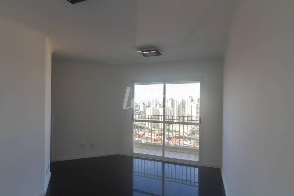 SALA de Apartamento à venda, Padrão com 56 m², 2 quartos e 2 vagas em Vila Siqueira - São Paulo