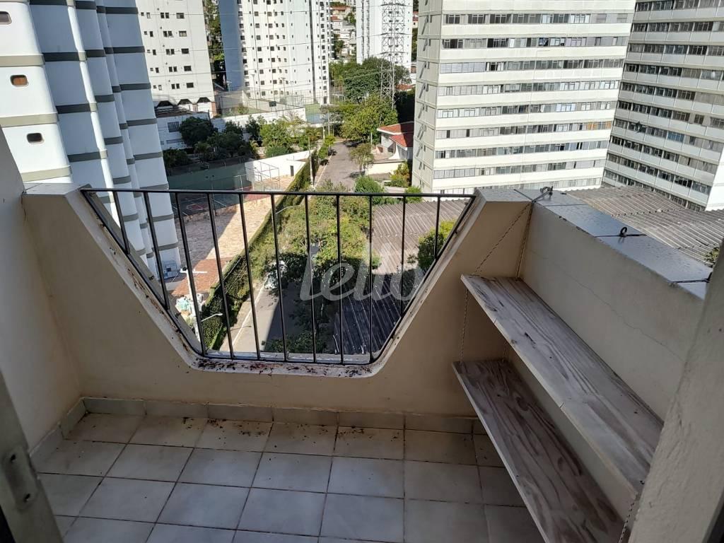 SACADA de Apartamento à venda, Padrão com 70 m², 2 quartos e 1 vaga em Parque da Mooca - São Paulo