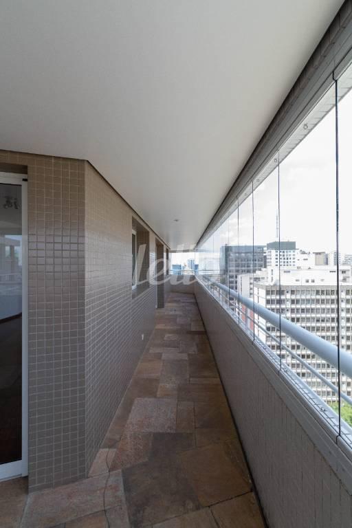 SACADA GOURMET de Apartamento para alugar, Padrão com 265 m², 4 quartos e 4 vagas em Paraíso - São Paulo