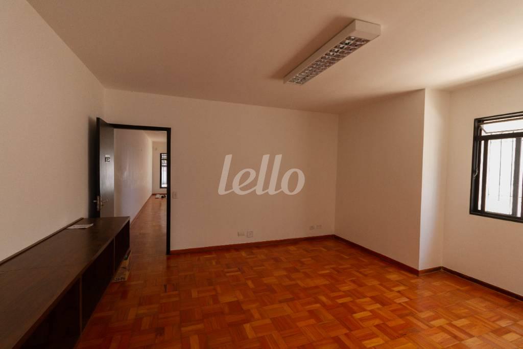 SALA DE JANTAR de Casa para alugar, sobrado com 200 m², 3 quartos e 2 vagas em Jardim Oriental - São Paulo
