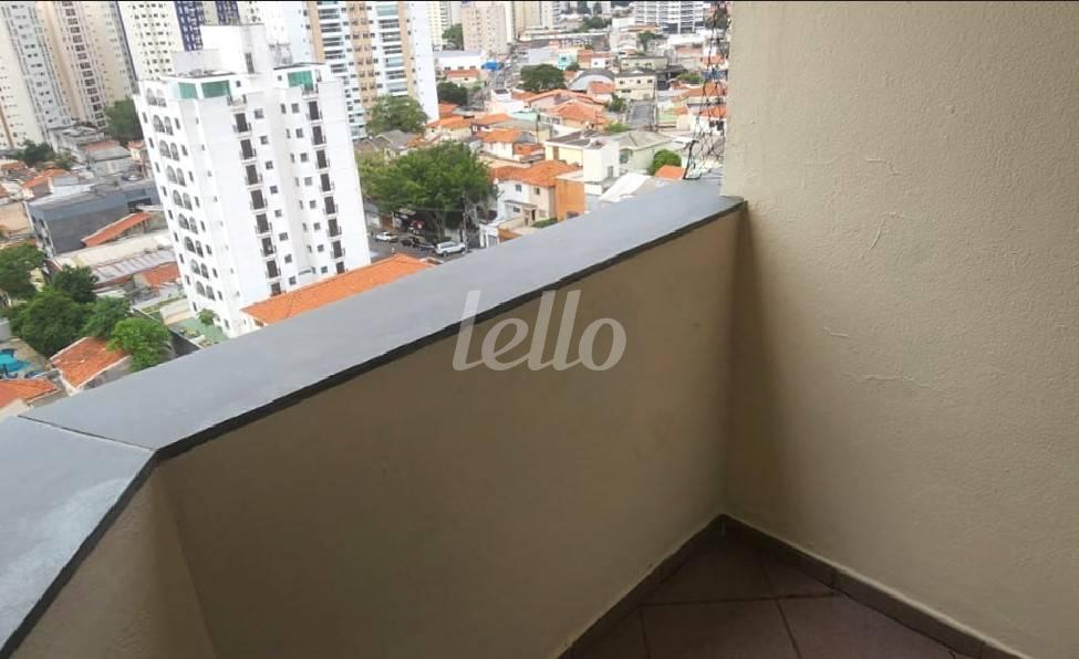 VARANDA de Apartamento à venda, Padrão com 70 m², 2 quartos e 1 vaga em Vila Gumercindo - São Paulo