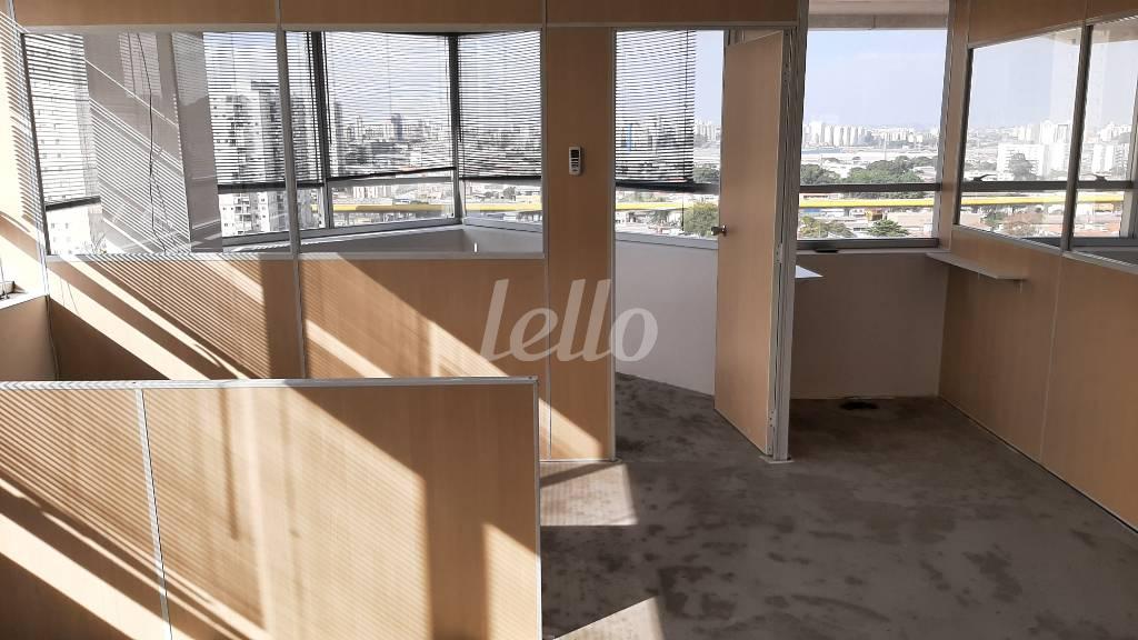SALAS de Sala / Conjunto para alugar, Padrão com 110 m², e 2 vagas em Ipiranga - São Paulo