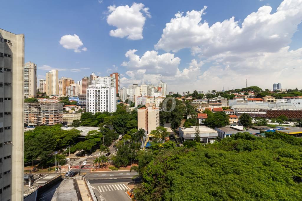 VISTA de Apartamento para alugar, Padrão com 280 m², 4 quartos e 2 vagas em Sumaré - São Paulo