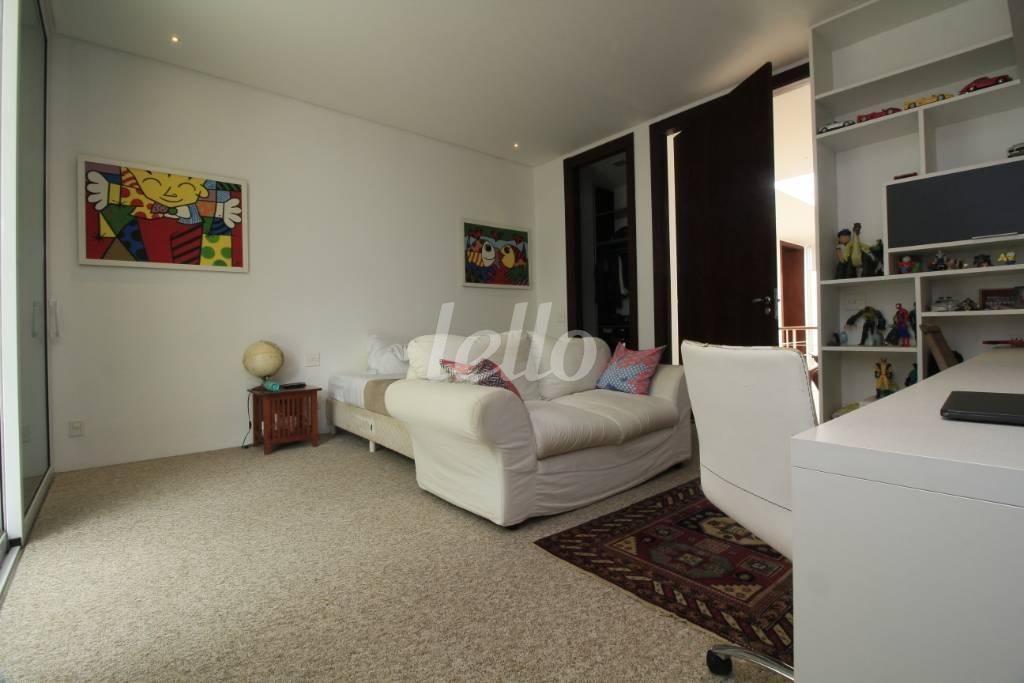 SUIITE 2 de Casa para alugar, sobrado com 850 m², 3 quartos e 10 vagas em Jardim América - São Paulo