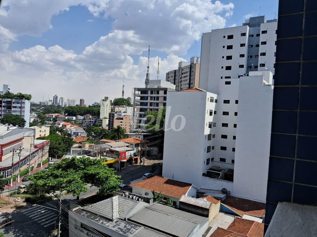 VISTA de Sala / Conjunto à venda, Padrão com 70 m², e 2 vagas em Perdizes - São Paulo
