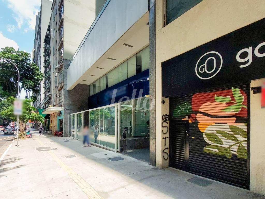 FACHADA de Loja para alugar, Padrão com 72 m², e em Consolação - São Paulo