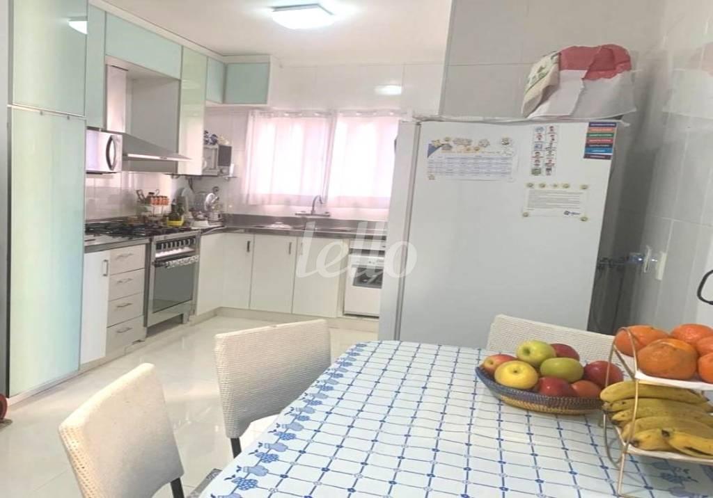 COZINHA de Apartamento à venda, Padrão com 120 m², 3 quartos e 2 vagas em Jardim da Saúde - São Paulo