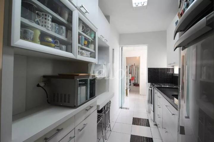 COZINHA de Apartamento à venda, cobertura - Padrão com 154 m², 2 quartos e 2 vagas em Indianópolis - São Paulo
