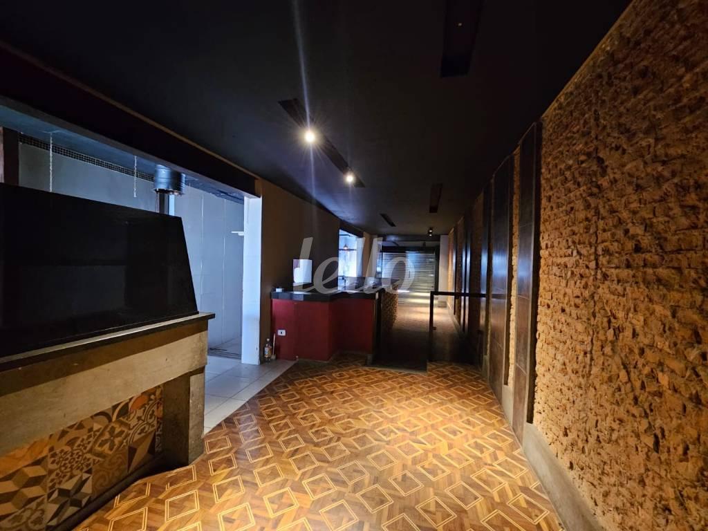 SALÃO de Casa para alugar, sobrado com 176 m², 3 quartos e 2 vagas em Vila Gomes Cardim - São Paulo