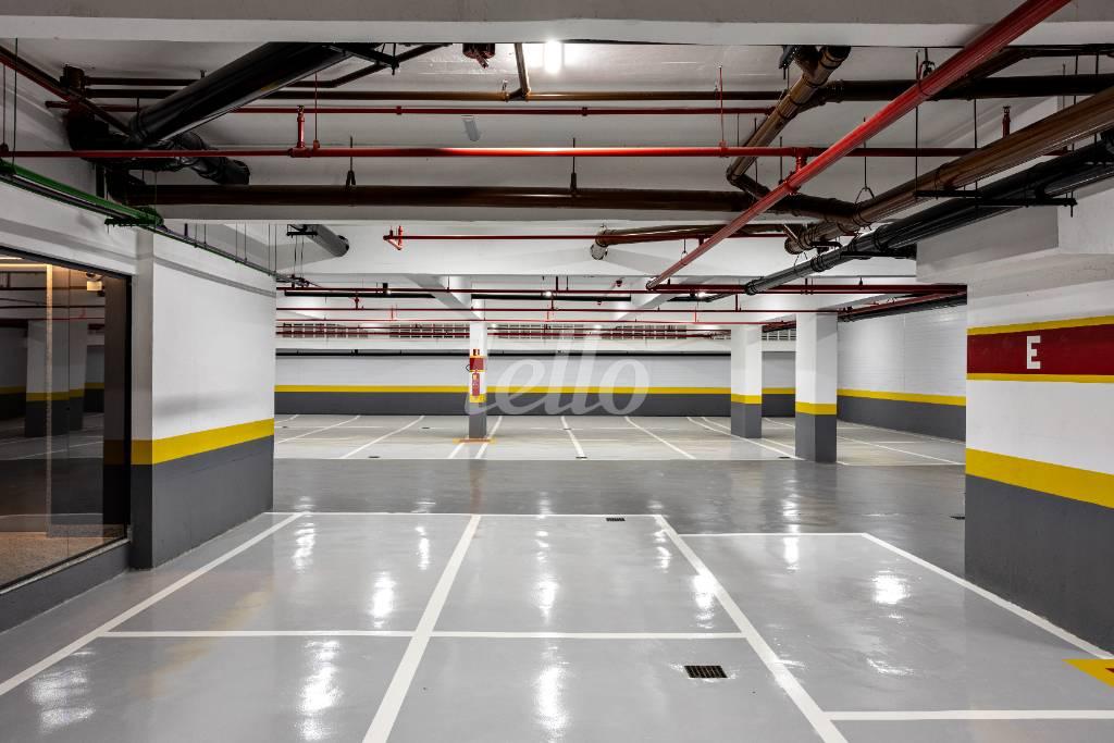 GARAGEM de Prédio Comercial para alugar, Monousuário com 11224 m², e em Vila Gertrudes - São Paulo