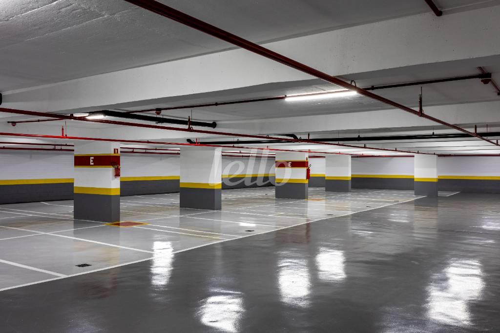 GARAGEM de Prédio Comercial para alugar, Monousuário com 11224 m², e em Vila Gertrudes - São Paulo