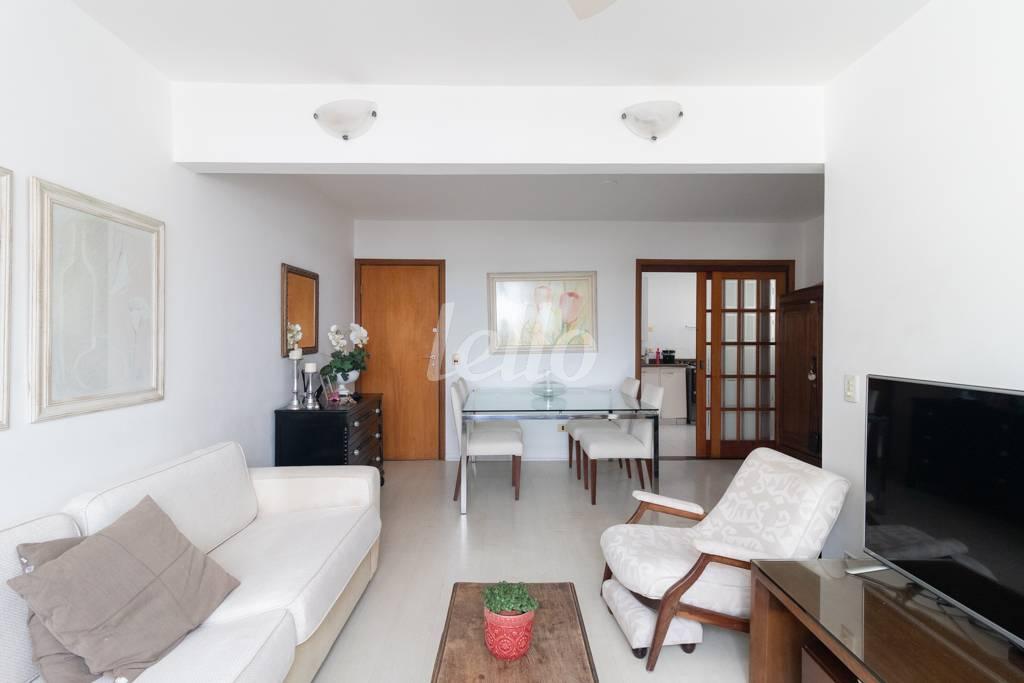 SALA de Apartamento à venda, Padrão com 100 m², 3 quartos e 1 vaga em Jardim Paulista - São Paulo