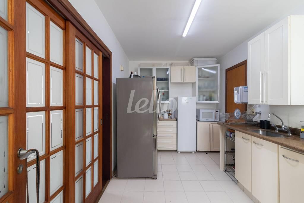COZINHA de Apartamento à venda, Padrão com 100 m², 3 quartos e 1 vaga em Jardim Paulista - São Paulo