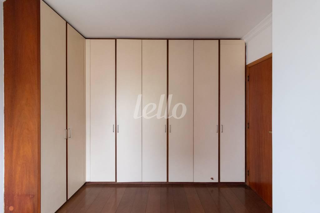 QUARTO 2 de Apartamento à venda, Padrão com 225 m², 4 quartos e 4 vagas em Vila Gomes Cardim - São Paulo