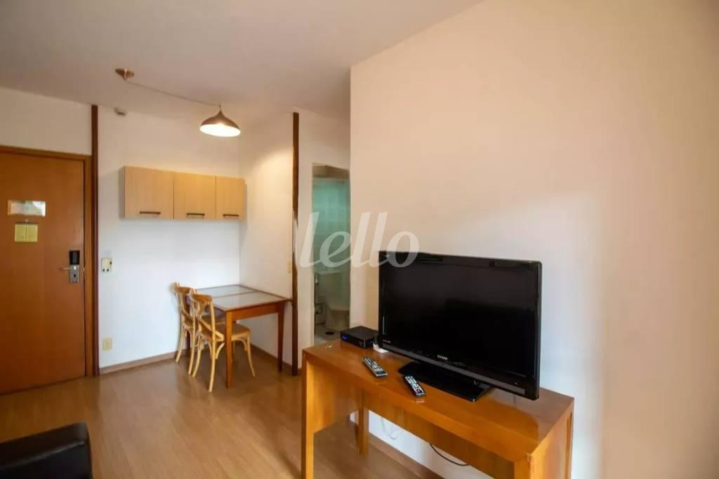 SALA de Apartamento para alugar, Padrão com 50 m², 2 quartos e 1 vaga em Cidade Monções - São Paulo