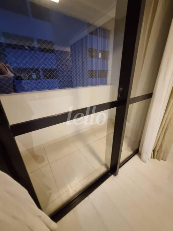 SACADA de Apartamento à venda, Padrão com 55 m², 2 quartos e 1 vaga em Vila Bertioga - São Paulo