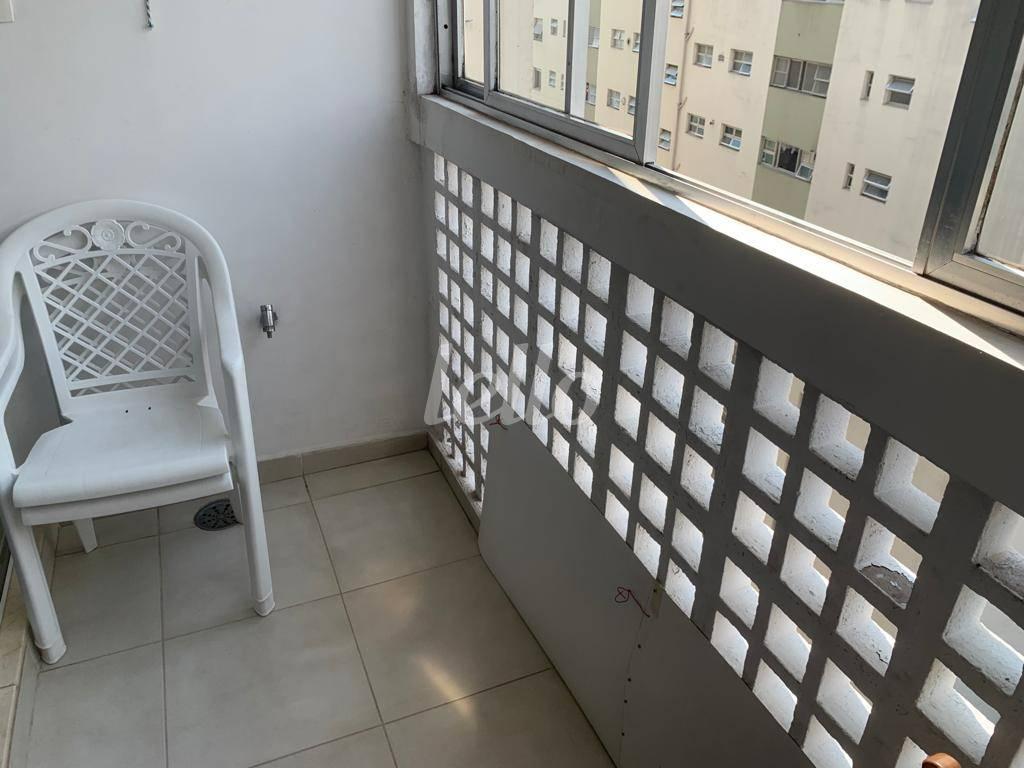 SACADA de Apartamento à venda, Padrão com 85 m², 2 quartos e 1 vaga em Vila Mariana - São Paulo