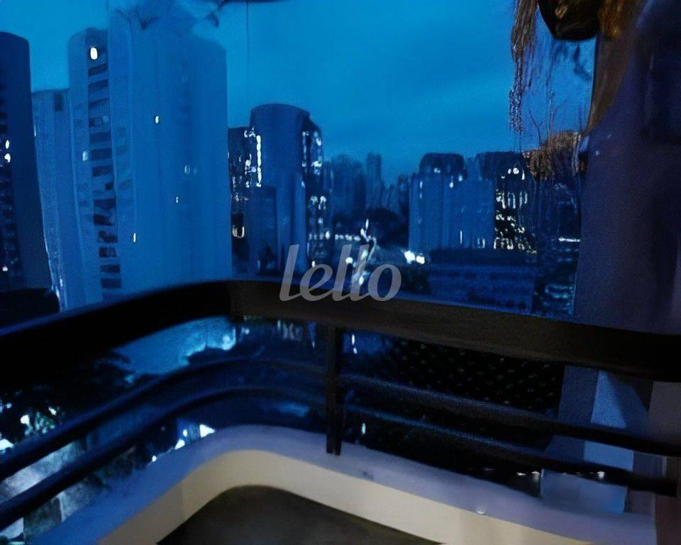 SACADA de Apartamento para alugar, Padrão com 50 m², 1 quarto e 1 vaga em Itaim Bibi - São Paulo