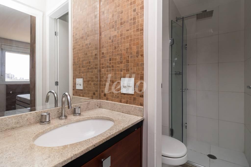 13 BANHEIRO de Apartamento para alugar, Padrão com 50 m², 1 quarto e 1 vaga em Vila Gomes Cardim - São Paulo