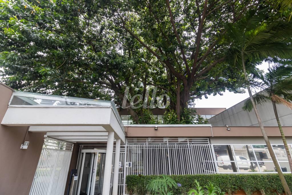28 FACHADA de Apartamento para alugar, Padrão com 50 m², 1 quarto e 1 vaga em Vila Gomes Cardim - São Paulo