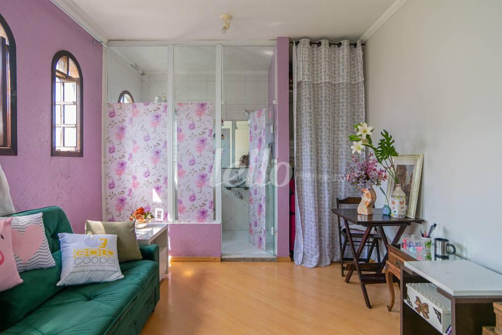 SUITE de Casa para alugar, sobrado com 100 m², 2 quartos e 2 vagas em Vila Medeiros - São Paulo