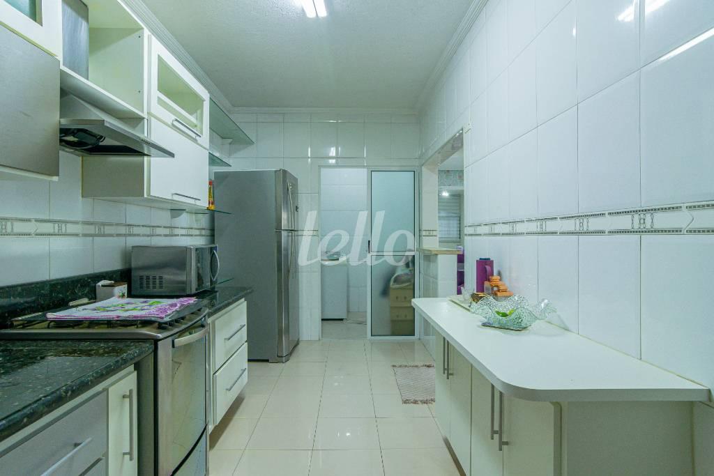 COZINHA / AREA DE SERVIÇO de Casa para alugar, sobrado com 100 m², 2 quartos e 2 vagas em Vila Medeiros - São Paulo