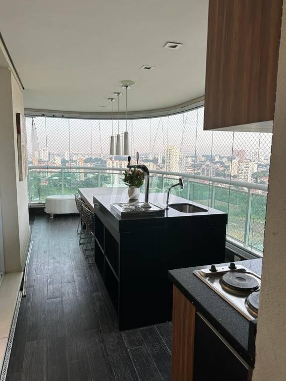 SACADA de Apartamento à venda, Padrão com 355 m², 4 quartos e 5 vagas em Jardim Anália Franco - São Paulo