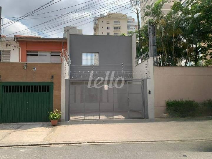 CASA de Casa à venda, sobrado com 170 m², e 2 vagas em Vila Cordeiro - São Paulo