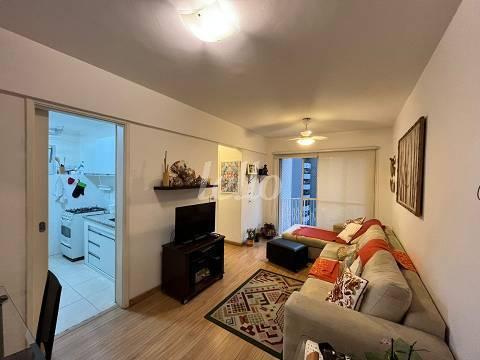 SALA de Apartamento à venda, Padrão com 48 m², 1 quarto e 1 vaga em Vila Uberabinha - São Paulo
