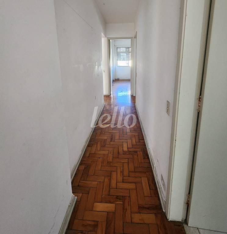 CORREDOR DE ACESSO de Apartamento à venda, Padrão com 136 m², 4 quartos e 1 vaga em Perdizes - São Paulo