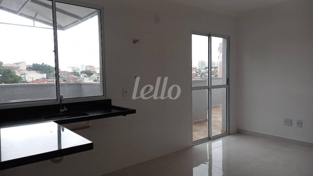 SALA/COZINHA de Apartamento à venda, cobertura - Padrão com 38 m², 1 quarto e em Vila Macedópolis - São Paulo