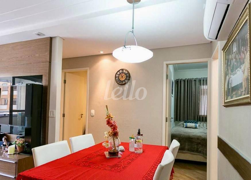 SALA de Apartamento à venda, Padrão com 67 m², 3 quartos e 2 vagas em Bela Vista - São Paulo