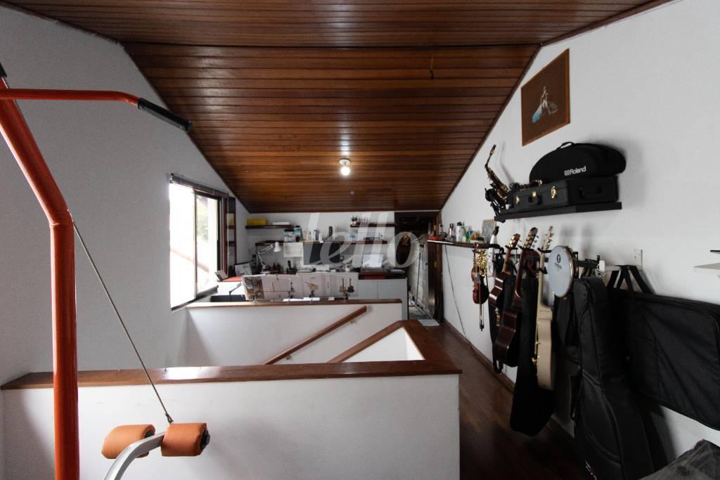 SOTÃO de Casa à venda, sobrado com 168 m², 3 quartos e 5 vagas em Jardim Franca - São Paulo