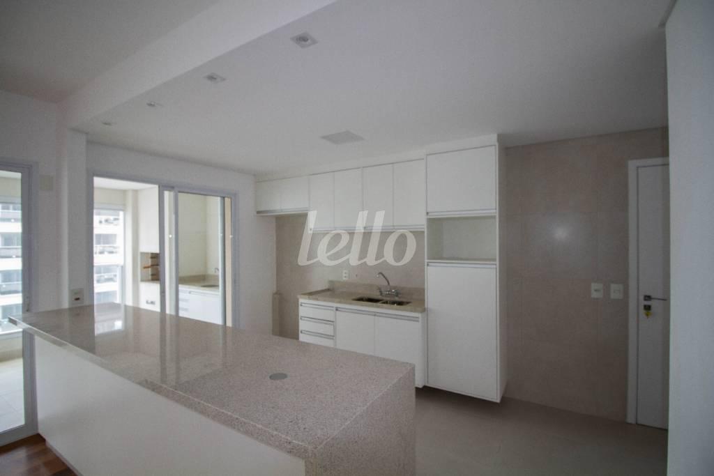 COZINHA de Apartamento para alugar, Padrão com 171 m², 3 quartos e 3 vagas em Perdizes - São Paulo