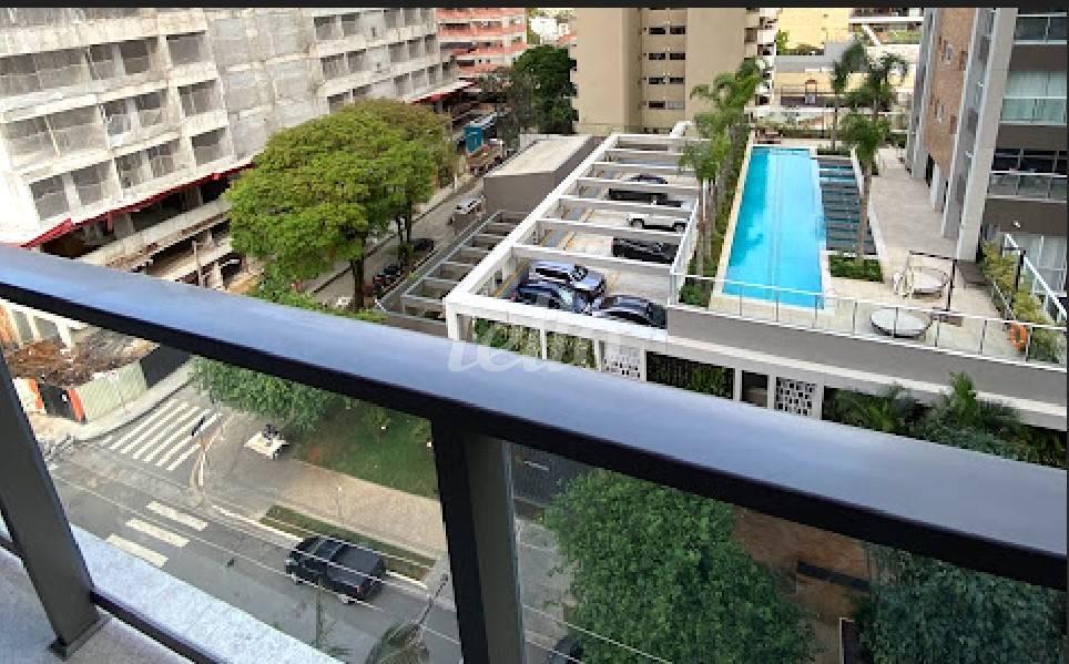 VISTA de Apartamento à venda, Padrão com 125 m², e em Jardim Das Acácias - São Paulo