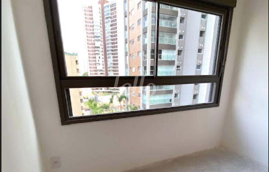 DORMITORIO de Apartamento à venda, Padrão com 125 m², e em Jardim Das Acácias - São Paulo