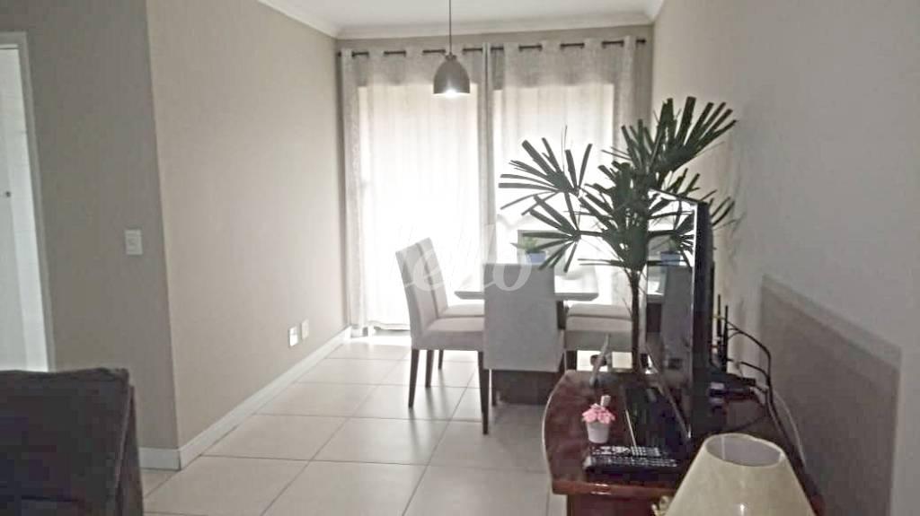 LIVING de Apartamento à venda, Padrão com 60 m², 2 quartos e 1 vaga em Liberdade - São Paulo