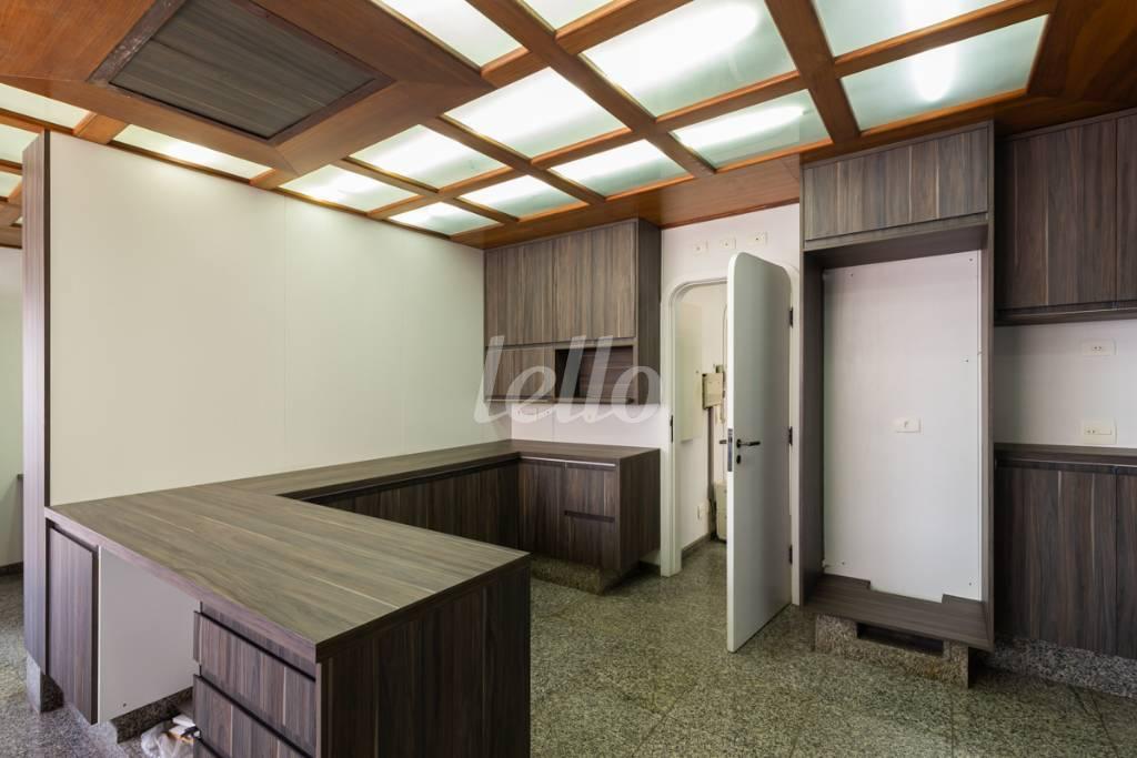 COZINHA de Apartamento para alugar, Duplex com 389 m², 4 quartos e 6 vagas em Vila Progredior - São Paulo