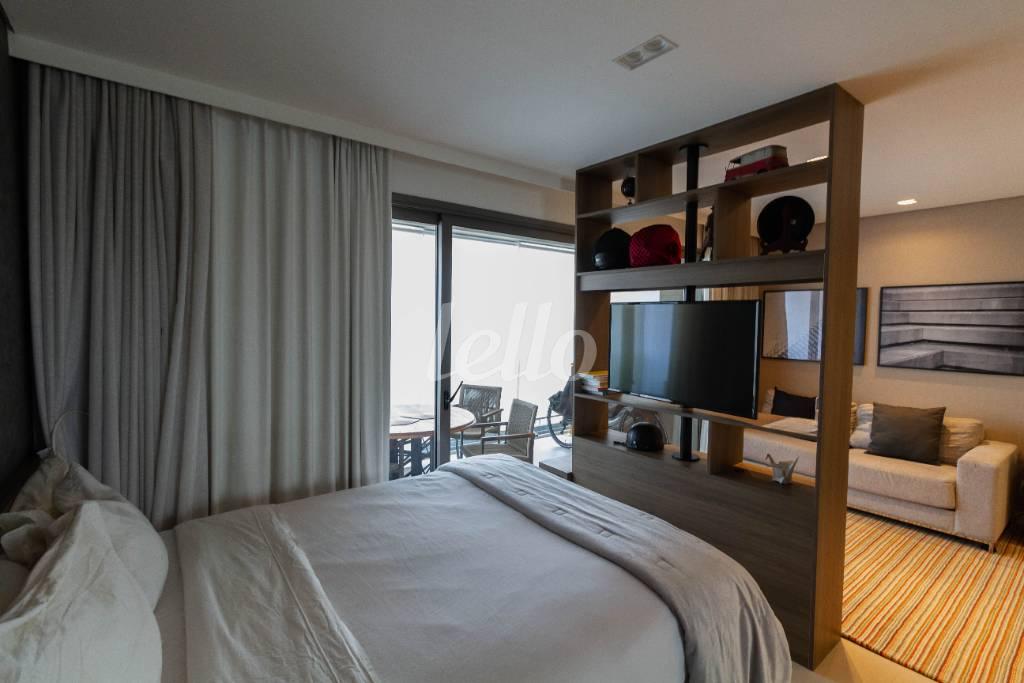 DORMITÓRIO de Apartamento para alugar, Padrão com 46 m², 1 quarto e 1 vaga em Pinheiros - São Paulo