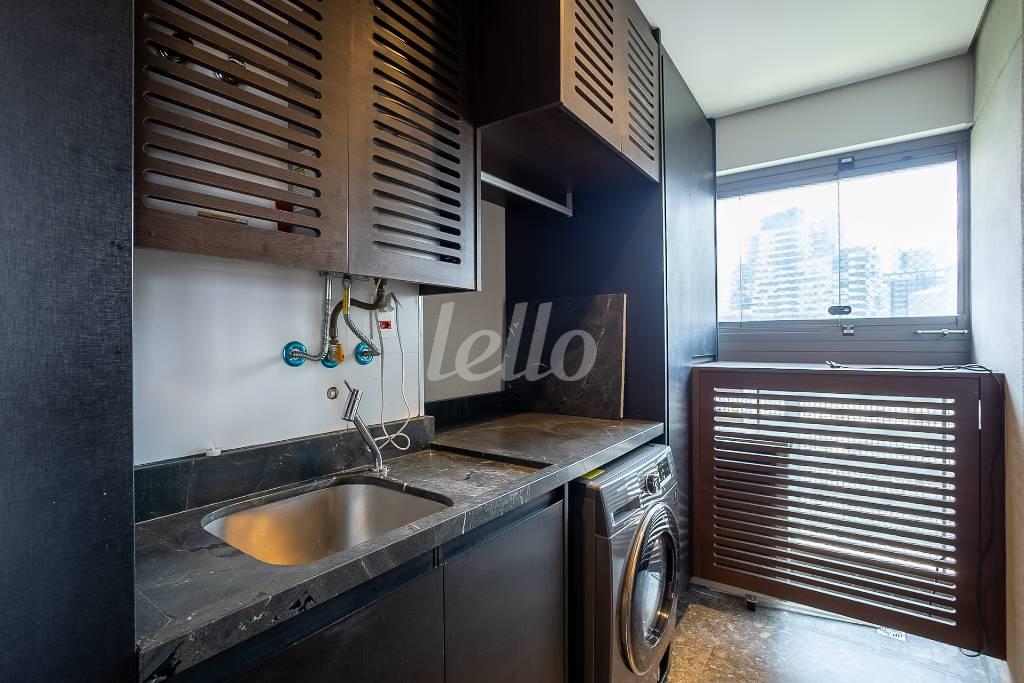 AREA DE SERVIÇO de Apartamento para alugar, Padrão com 75 m², 2 quartos e 1 vaga em Jardim América - São Paulo