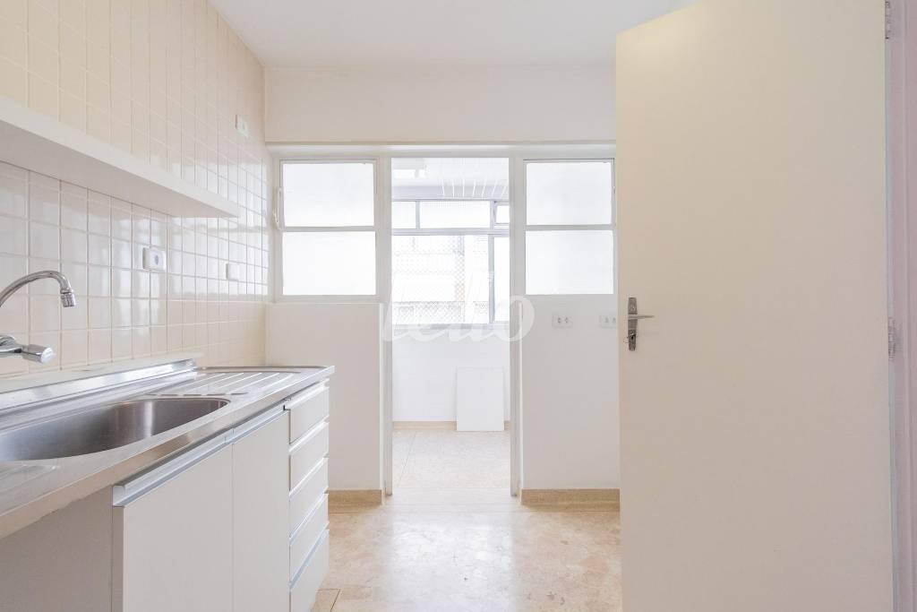 COZINHA de Apartamento à venda, Padrão com 105 m², 3 quartos e 1 vaga em Jardim Paulista - São Paulo
